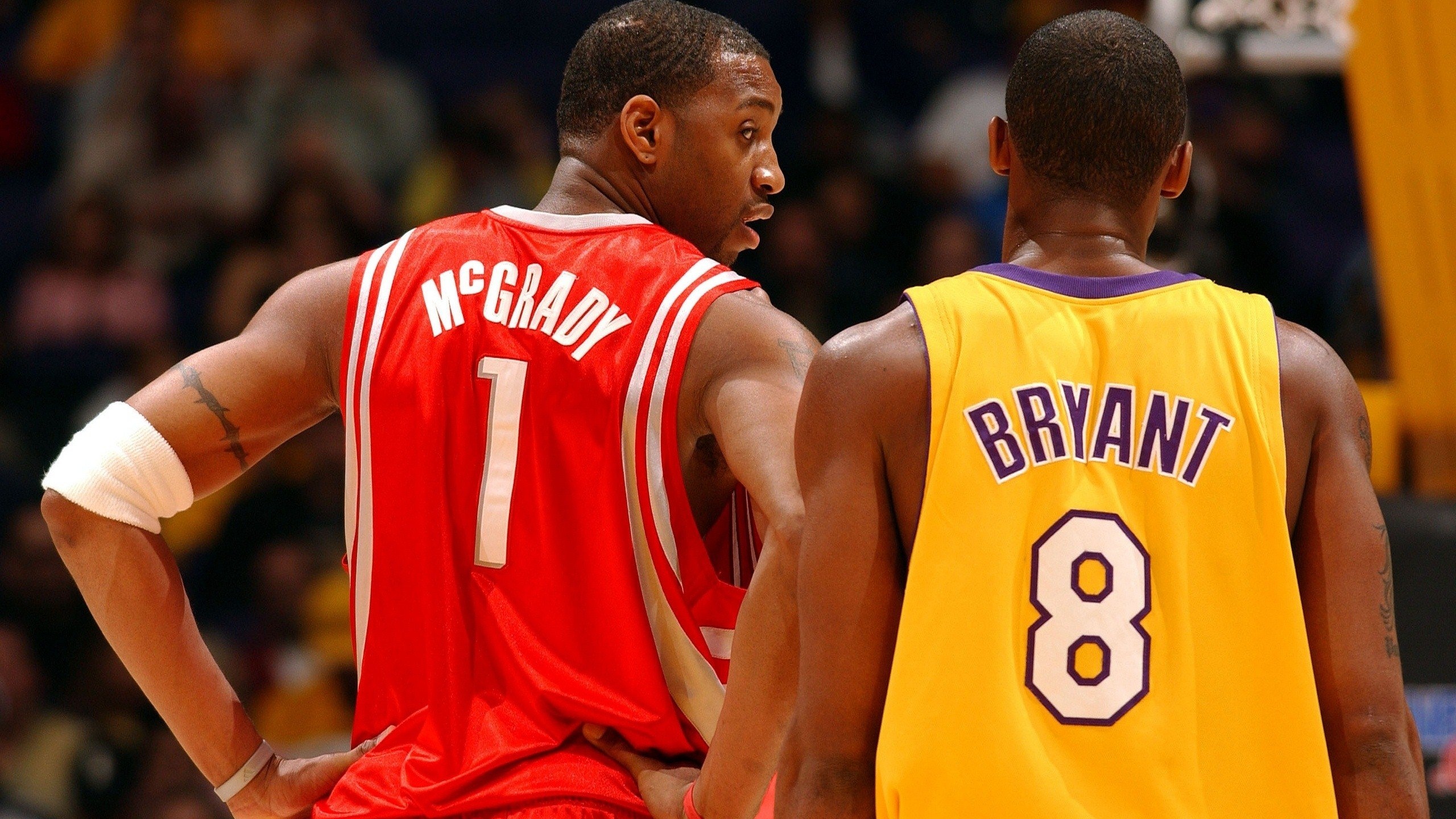 前锋不仅需 前锋不仅需