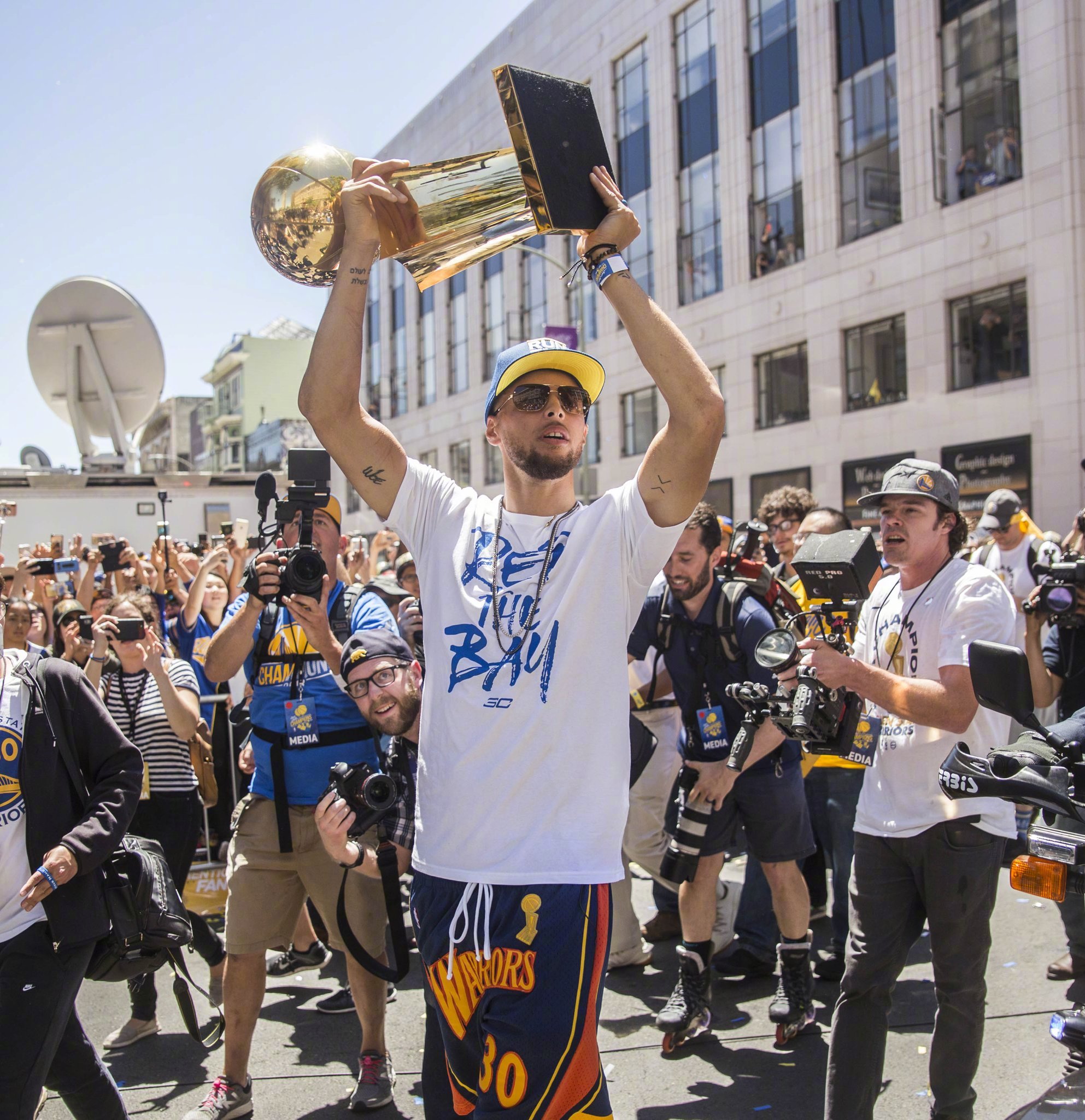 迫使曼城将 迫使曼城将